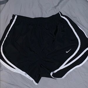 black and white nike shorts